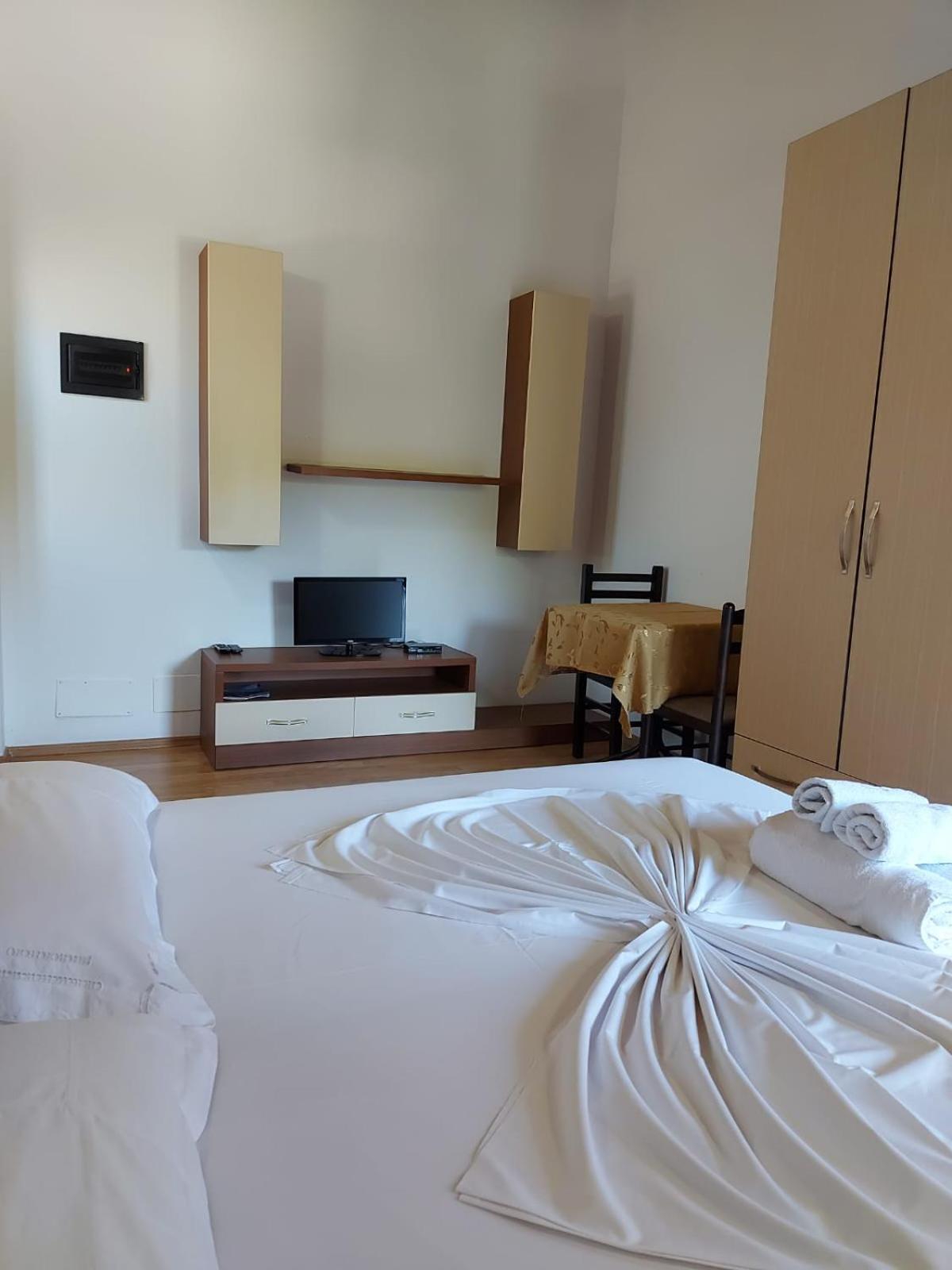 Vila Green Relax Влёра Экстерьер фото